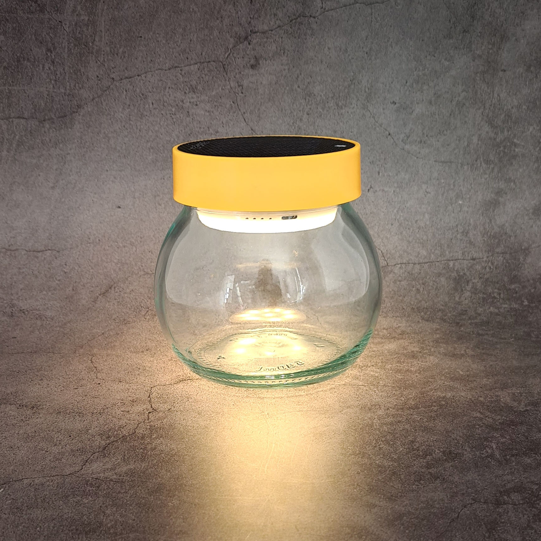 Lampe solaire Leonardo : la bulle de lumière imaginée par Tistéane